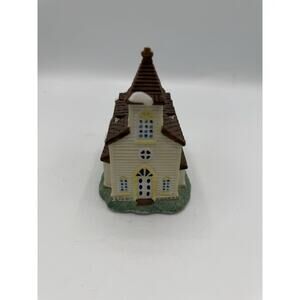 1993 American Landmarks Christmas Village Church House Ceramic Building Decor